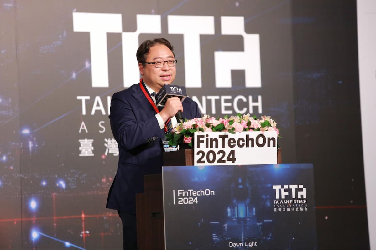 法務部政務次長黃世杰蒞臨 FinTechOn 2024 並致詞。